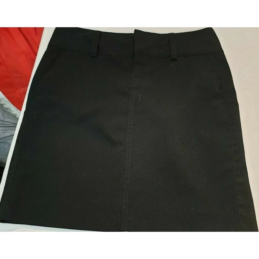 Tommy by Tommy Hilfiger Black Stretch Skirt Womens Size 3 Front zipper